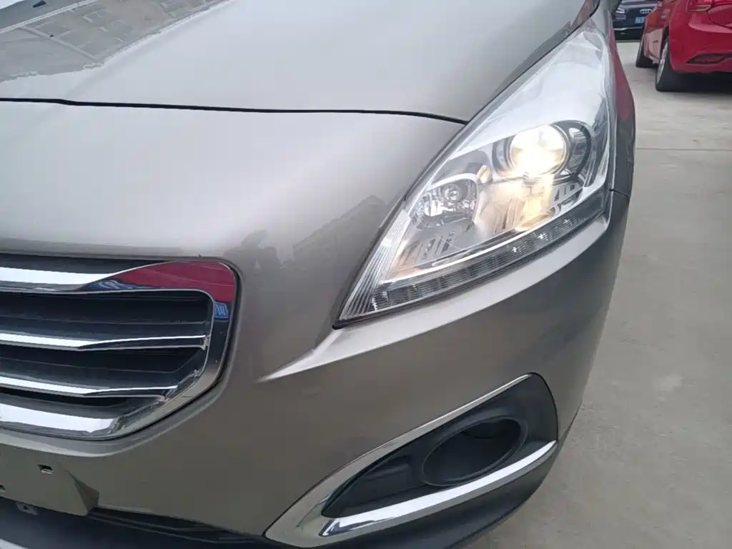 Peugeot 3008 2016 2015 2.0L Automatic Classic Edition