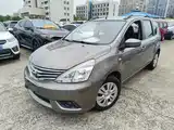 Фото 1 - Nissan Livina
