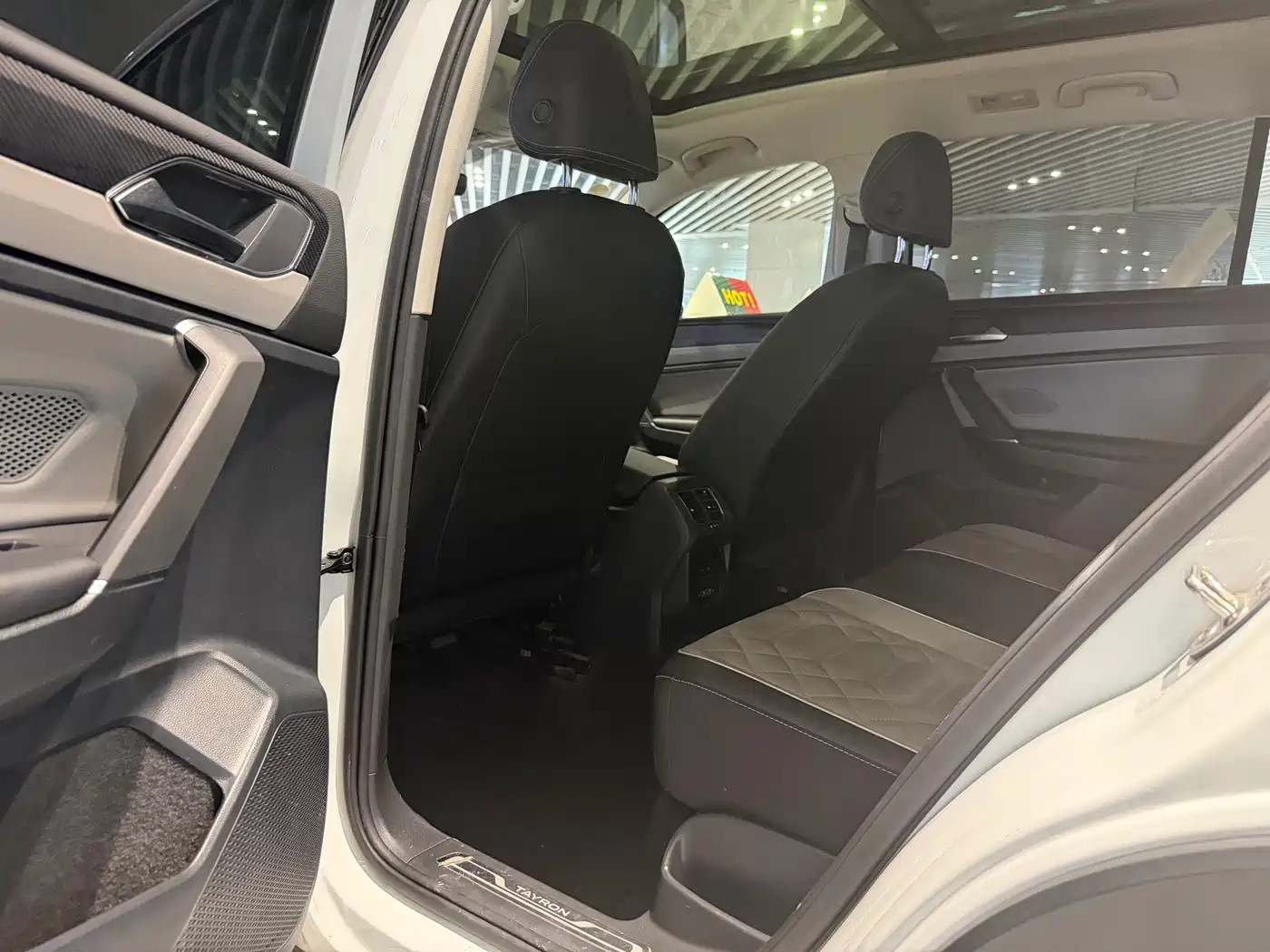 Volkswagen Tayron 2023 300TSI 2WD Luxury Plus Advanced Edition фото 8