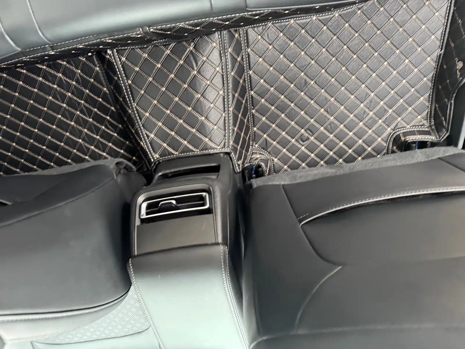 Photo 9 - Changan Eado