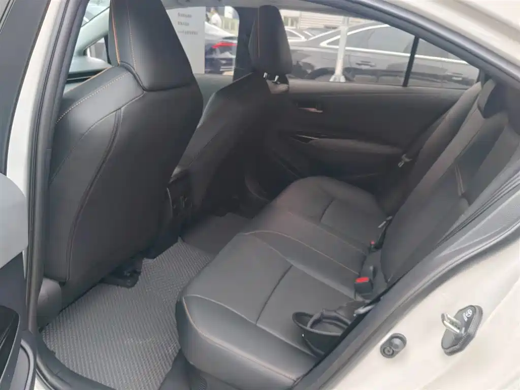 Toyota Corolla 2026 Model 1.8L Intelligent Hybrid Elite Edition фото 3