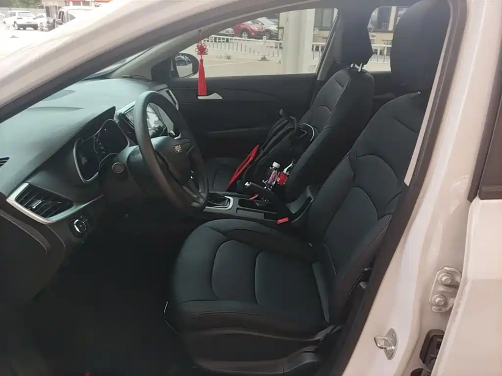 Chevrolet Cavalier 2018 320 Auto Enjoy Sunroof Edition фото 15
