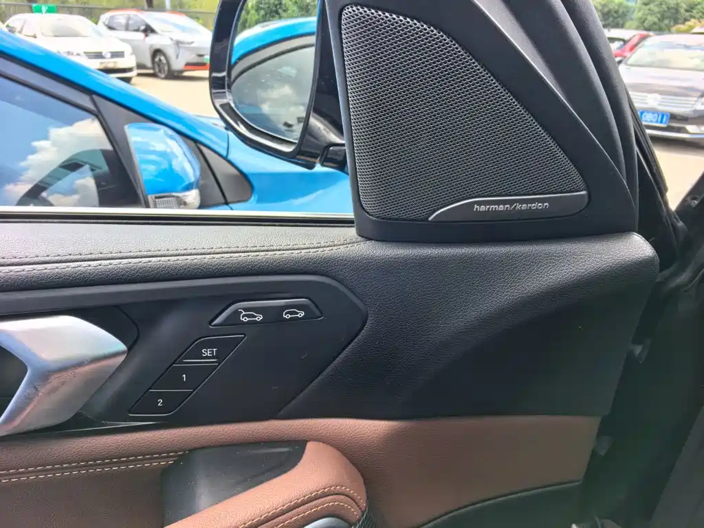 Фото 8 - BMW X6