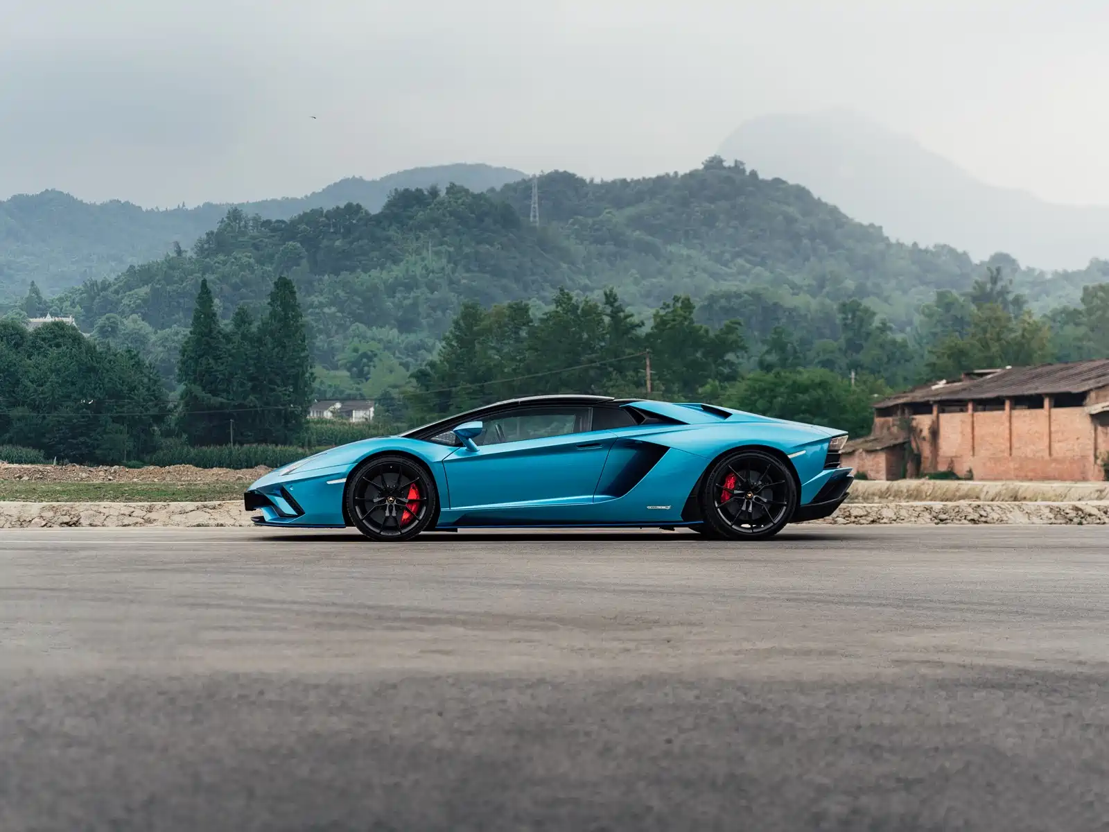 Фото 9 - Lamborghini Aventador
