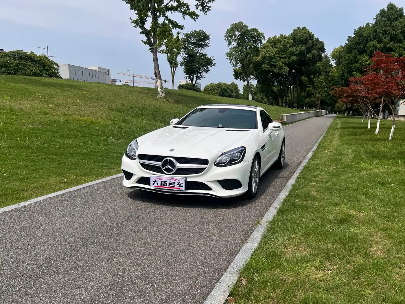 Mercedes-Benz SLC 2018 SLC 260 Dynamic фото 4