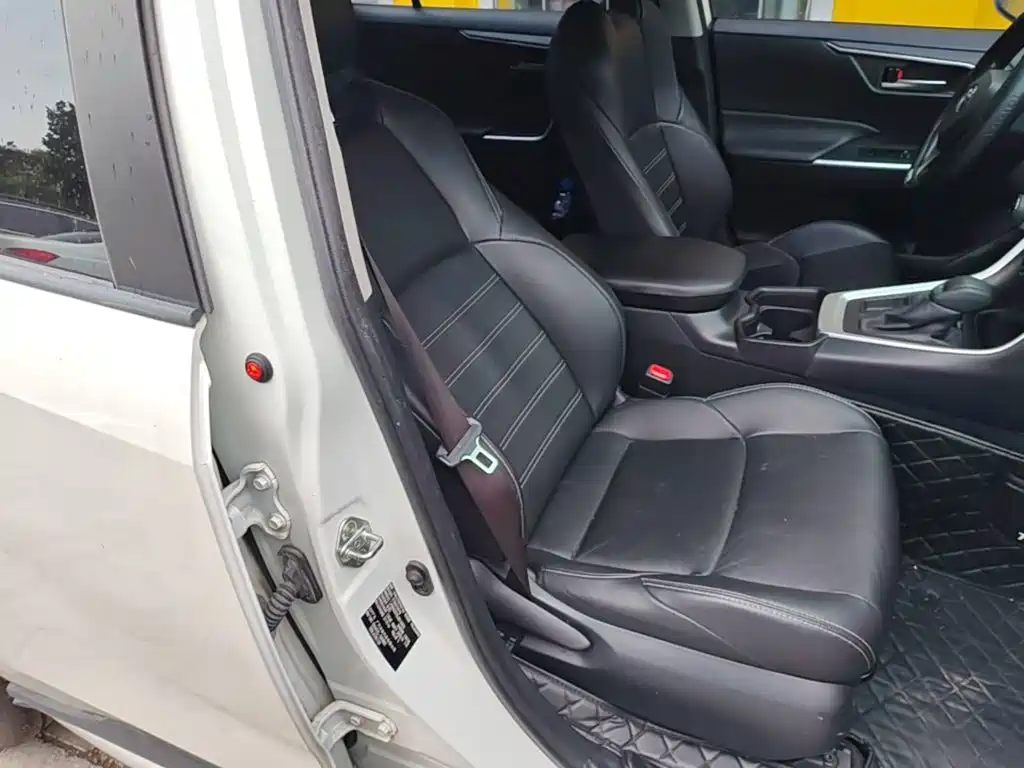 Toyota Wildlander 2020 2020 2.0L CVT 2WD Luxury Edition
