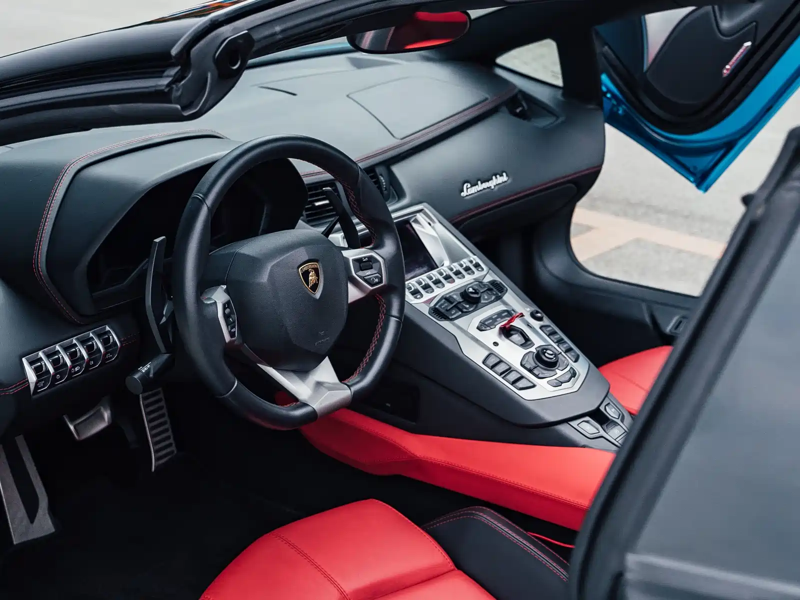 Фото 16 - Lamborghini Aventador