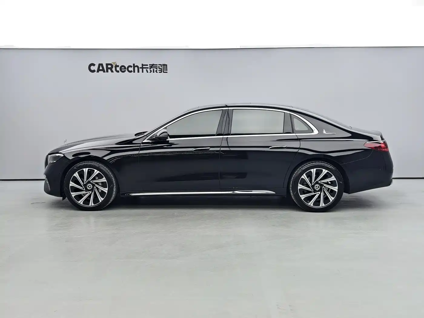 Mercedes-Benz E-Class 2024 Model E 300 L Luxury фото 3