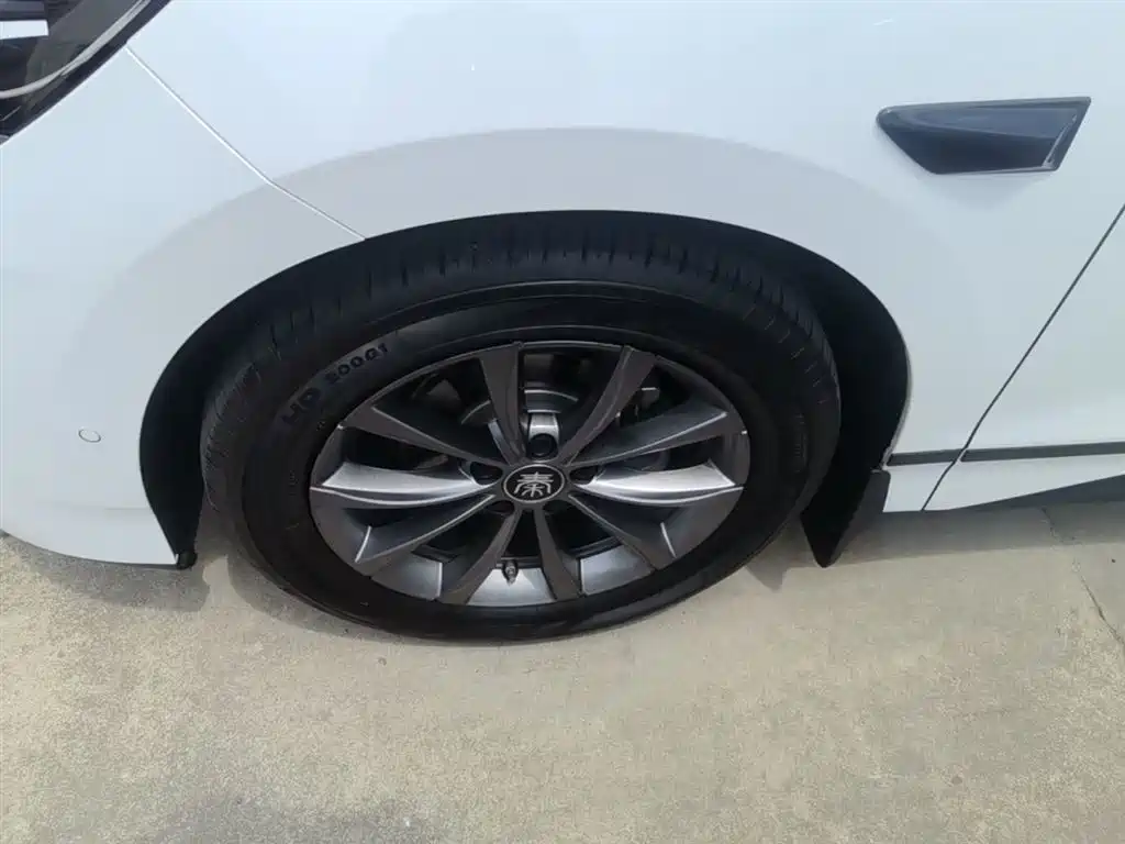 BYD Qin L 2025 EV 545KM Superior фото 23