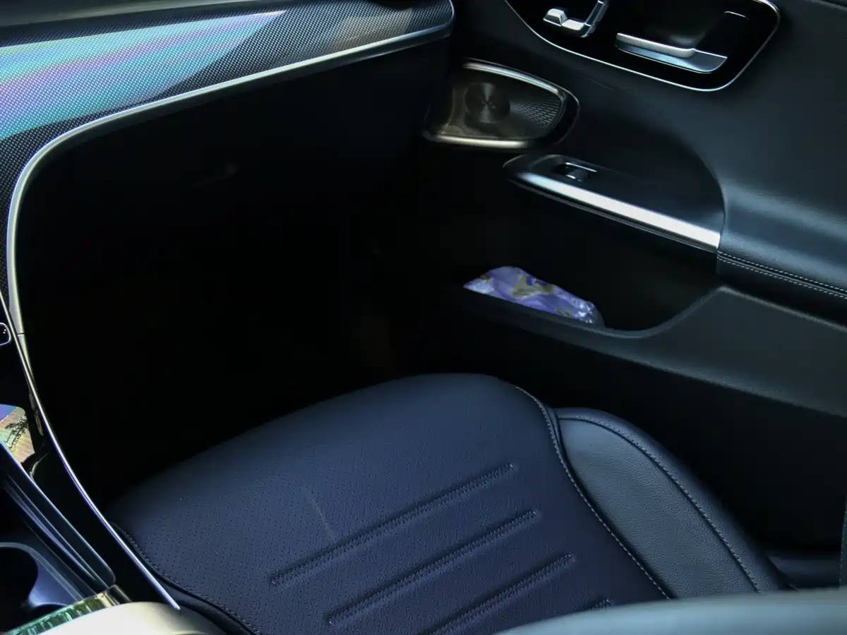 Mercedes-Benz C-Class 2023 C 260 L Night Edition Sport фото 6