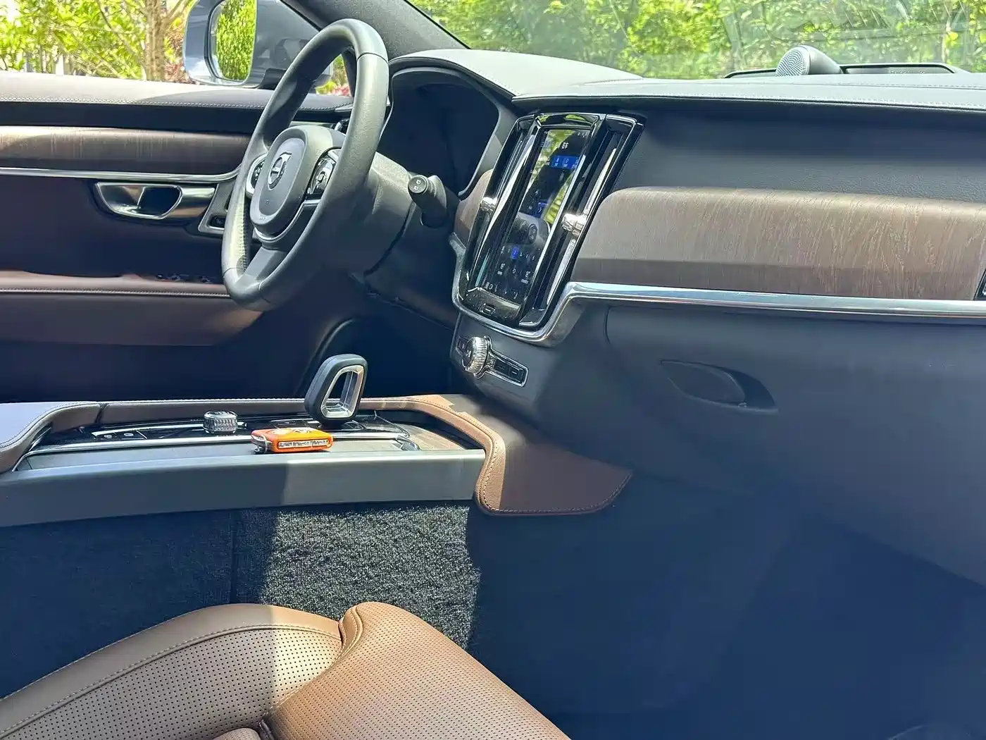VOLVO V90