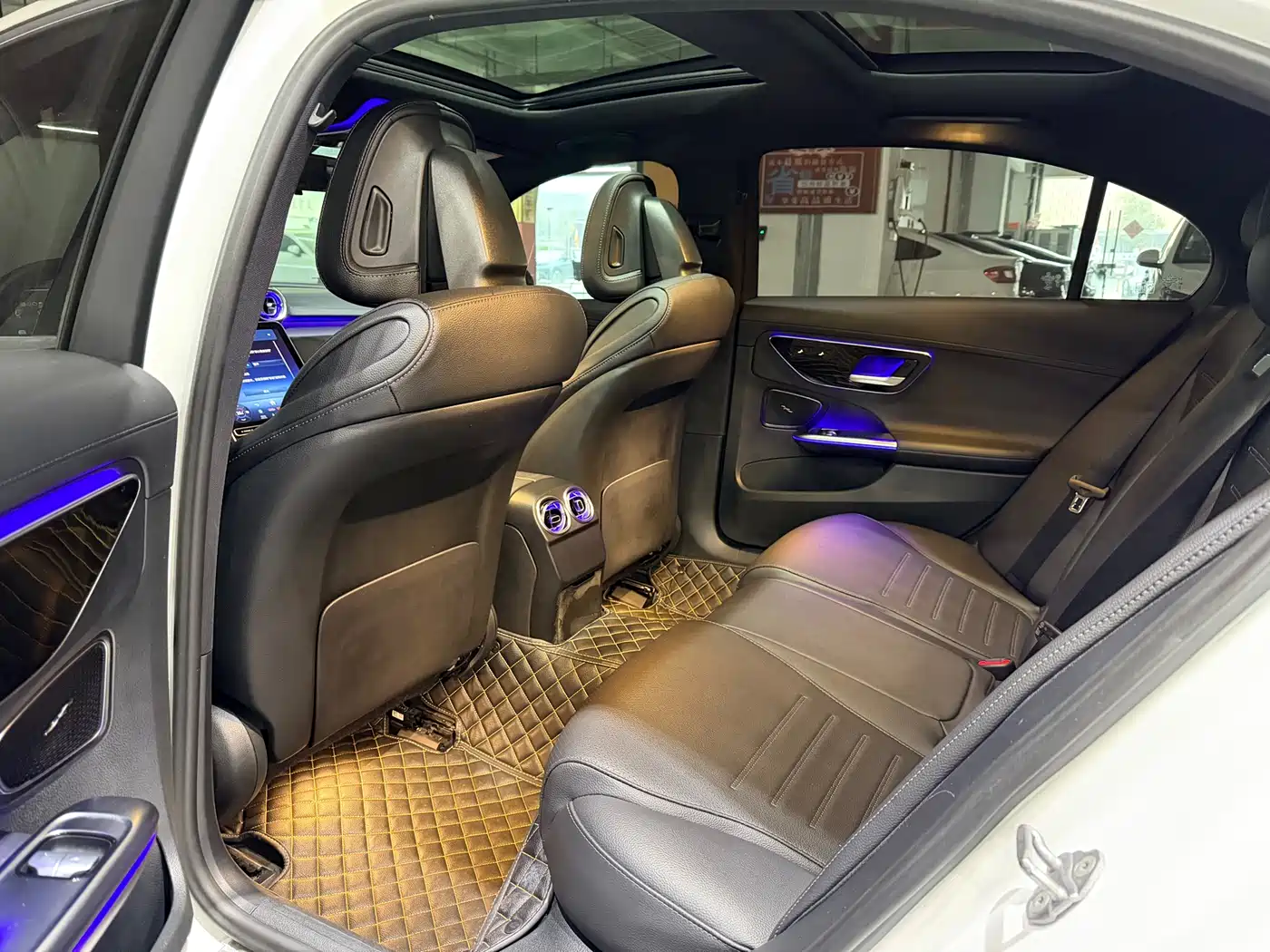 Mercedes-Benz C-Class 2023 C 260 L Sport фото 4