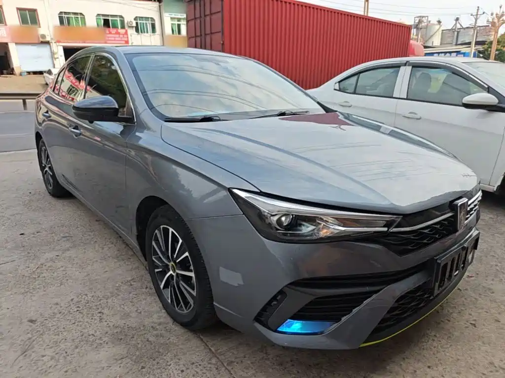 Photo 4 - Roewe i5