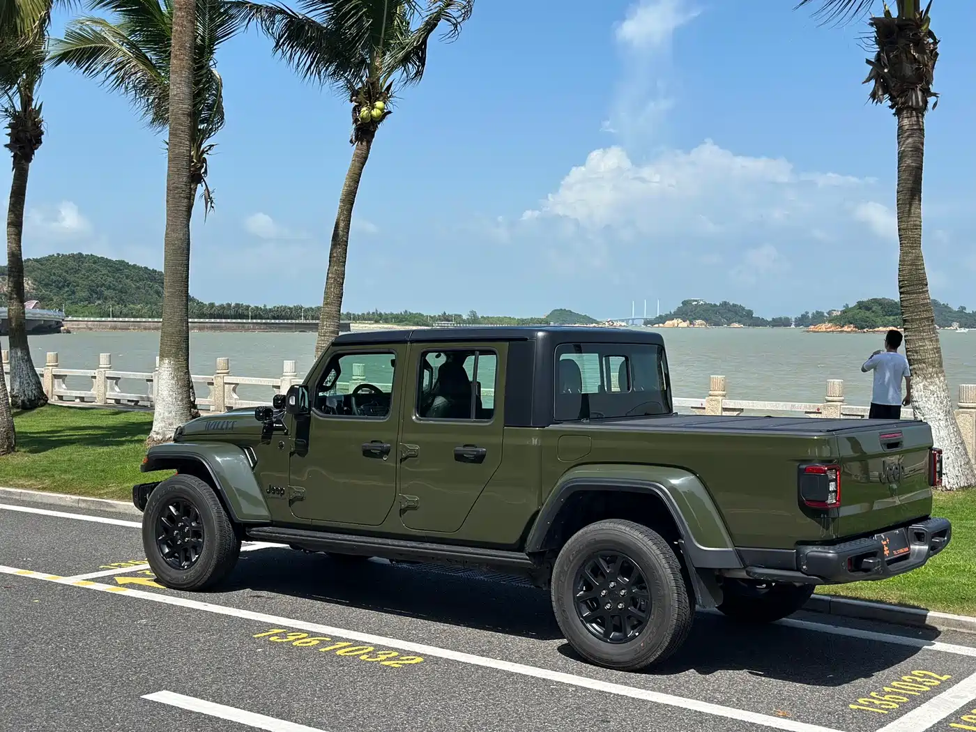 Jeep Gladiator 2026 2023 3.6L Overland
