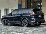 Photo 10 - BMW X5 M