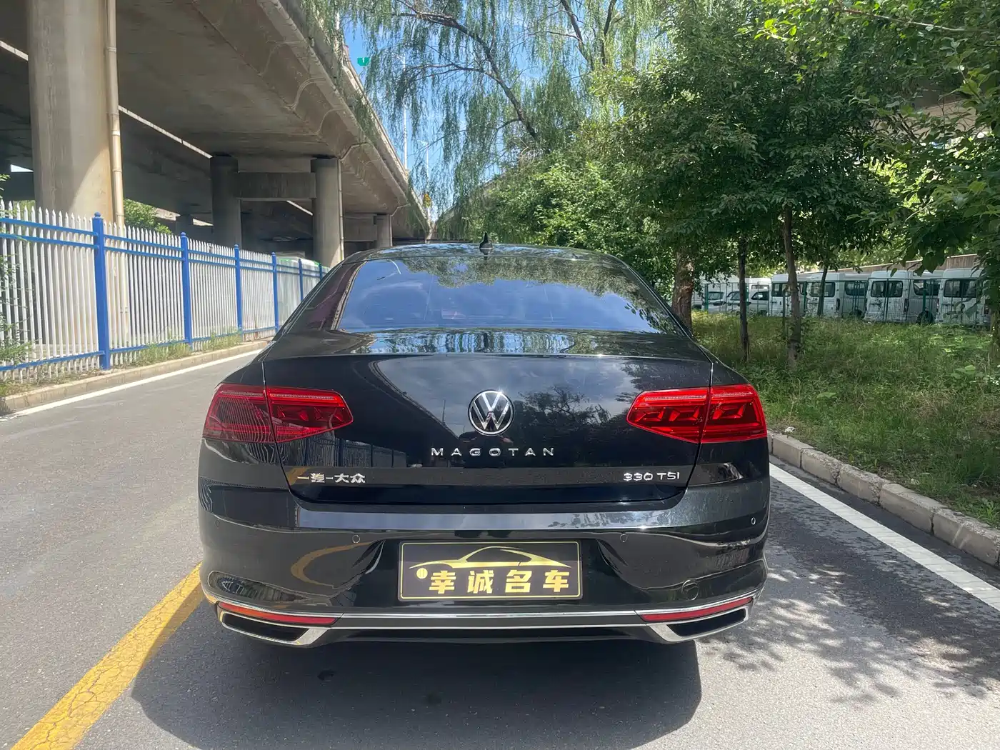 Volkswagen Magotan 2020 330TSI DSG Luxury фото 6