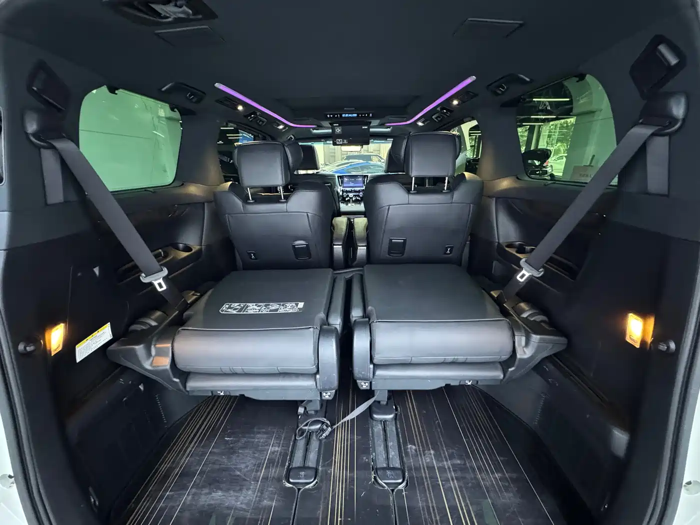 Toyota Alphard 2020 Hybrid 2.5L Premium Edition фото 25
