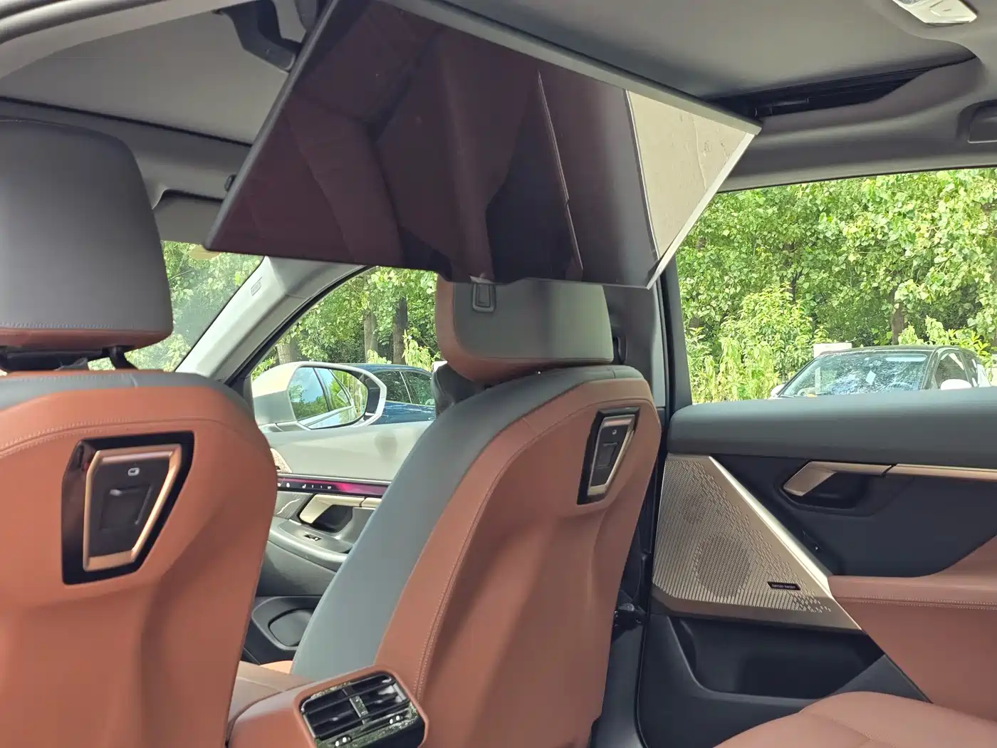 BMW i5 2024 2024 eDrive 35L Premium Model M Sport Package