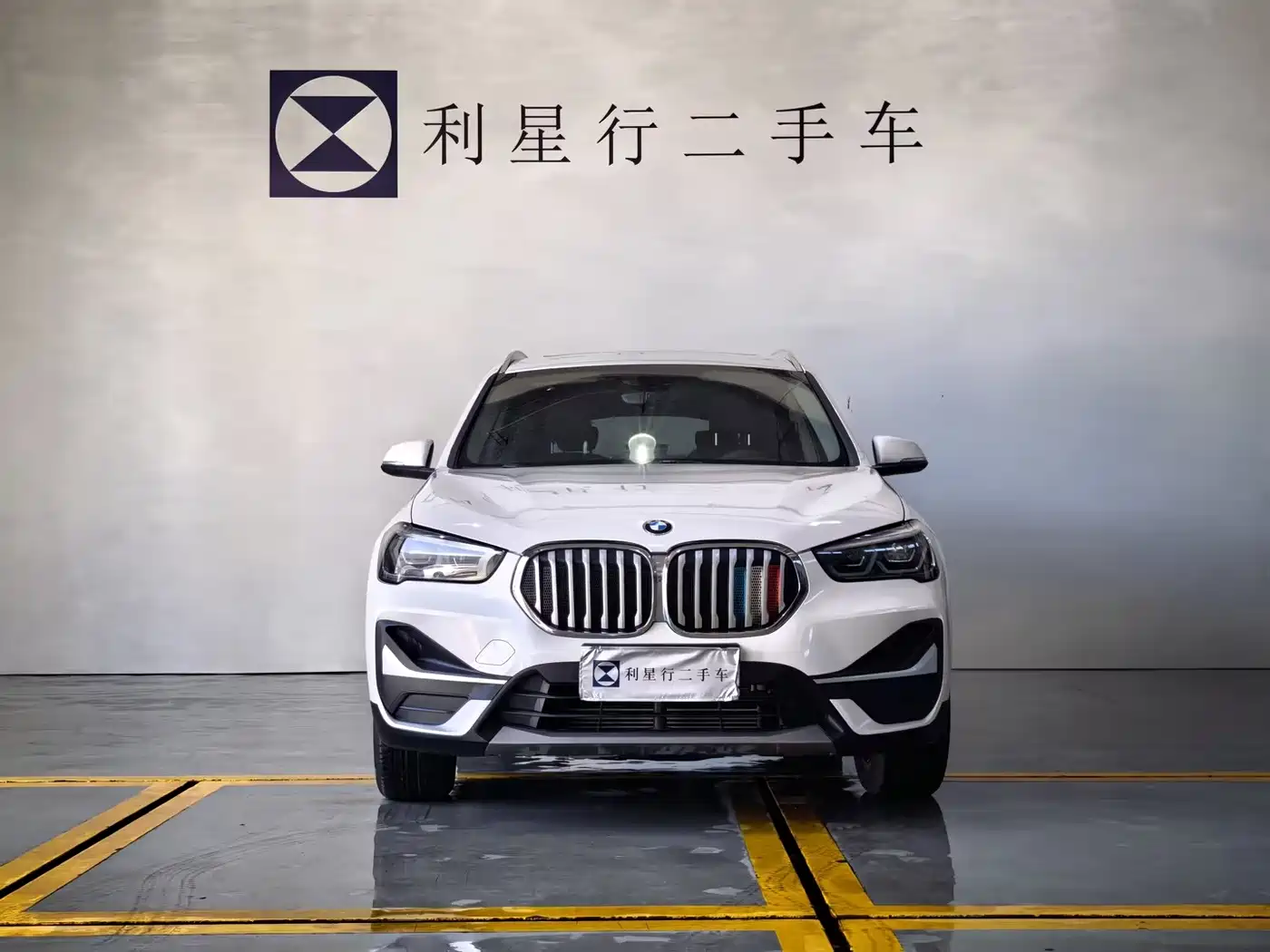 BMW X1 2021 sDrive20Li Fashion фото 2