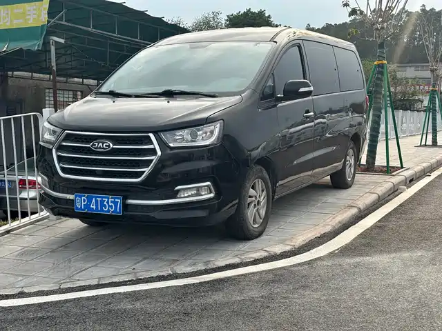 JAC Motors RUIFENG M4