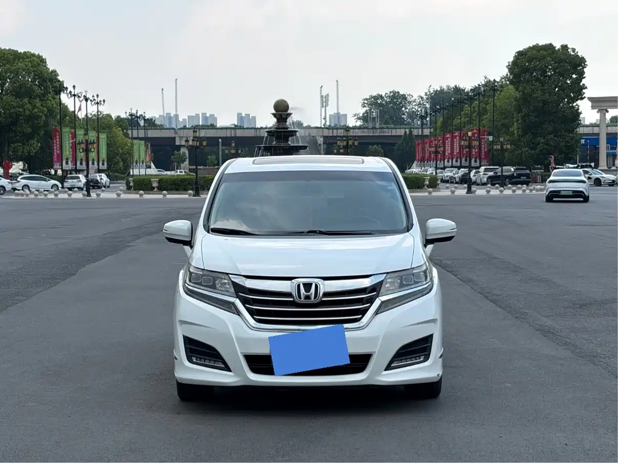 صورة 2 - Honda Elysion
