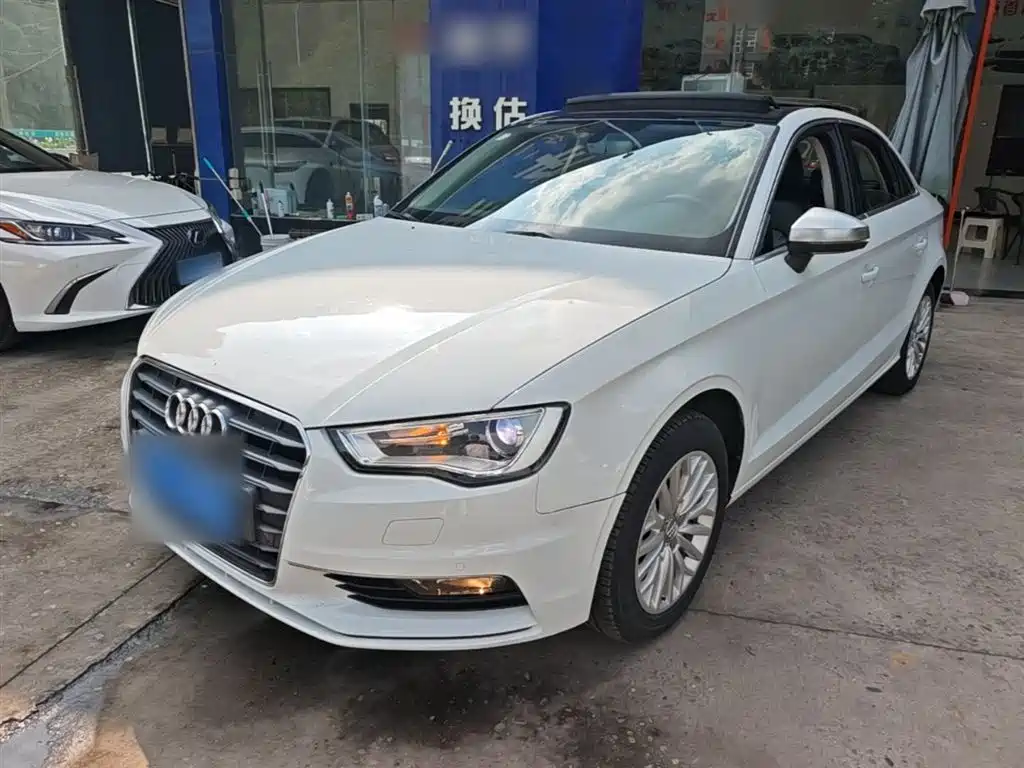 Audi A3 2016 Limousine 35 TFSI Leadership фото 2