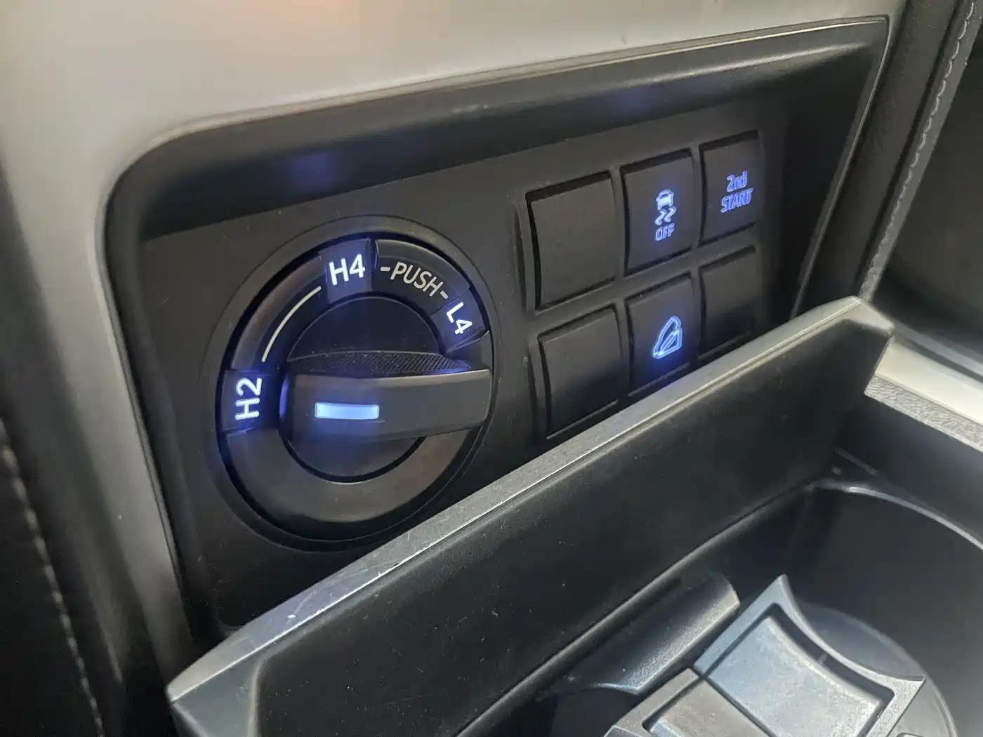 Toyota Prado 2019 3.5L Automatic TX-L Zunxiang Edition фото 29