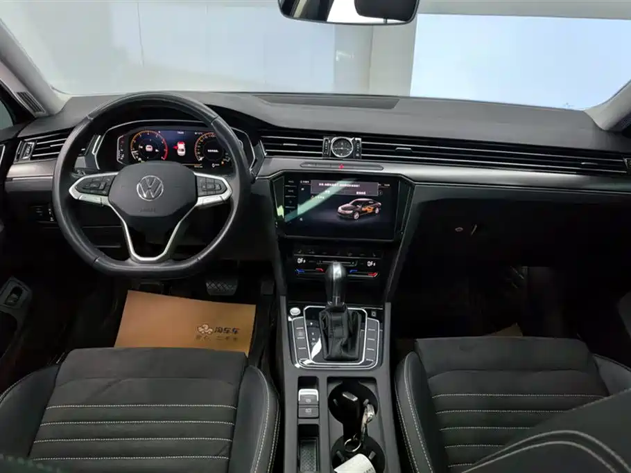 Volkswagen Magotan 2020 330TSI DSG Luxury фото 12