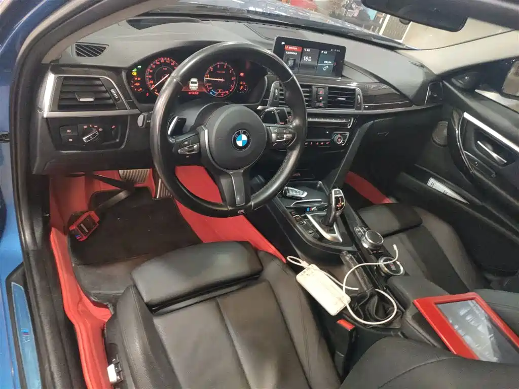 BMW 3 Series 2018 320Li M Sport Black Night Edition фото 6