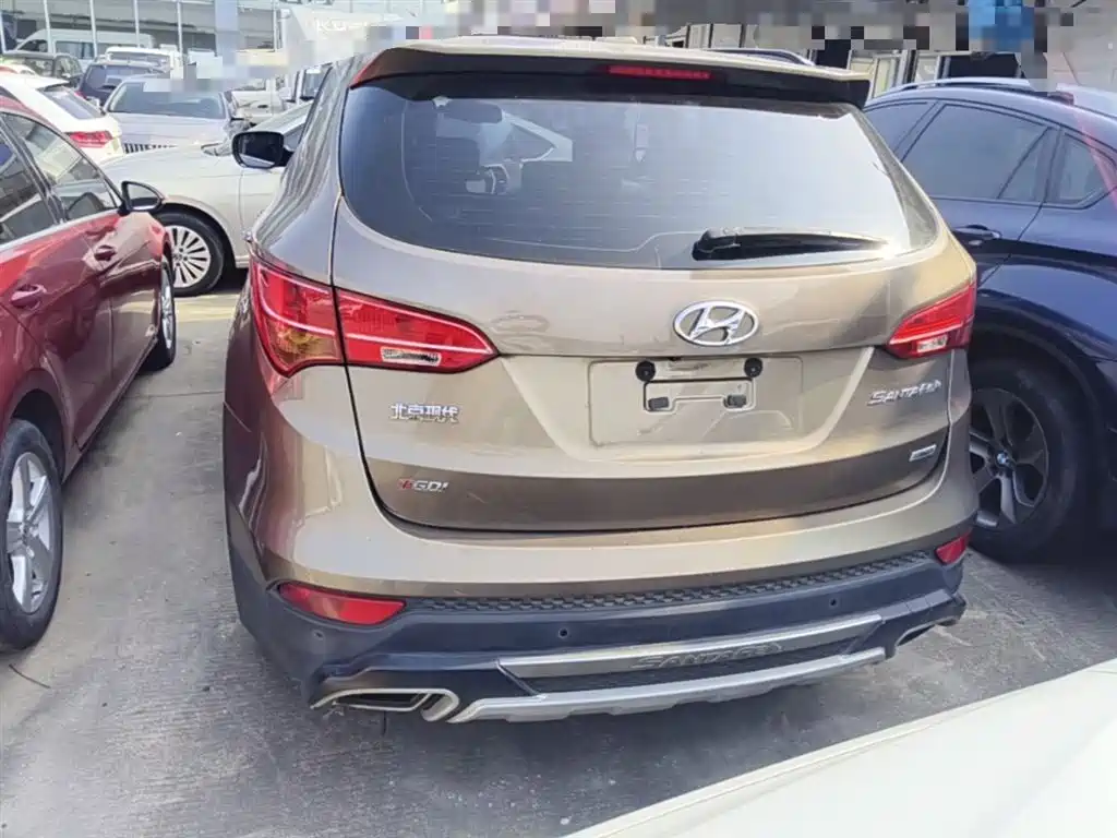 Hyundai Santa Fe 2015 2.0T Automatic 4WD Smart 7-seater фото 6