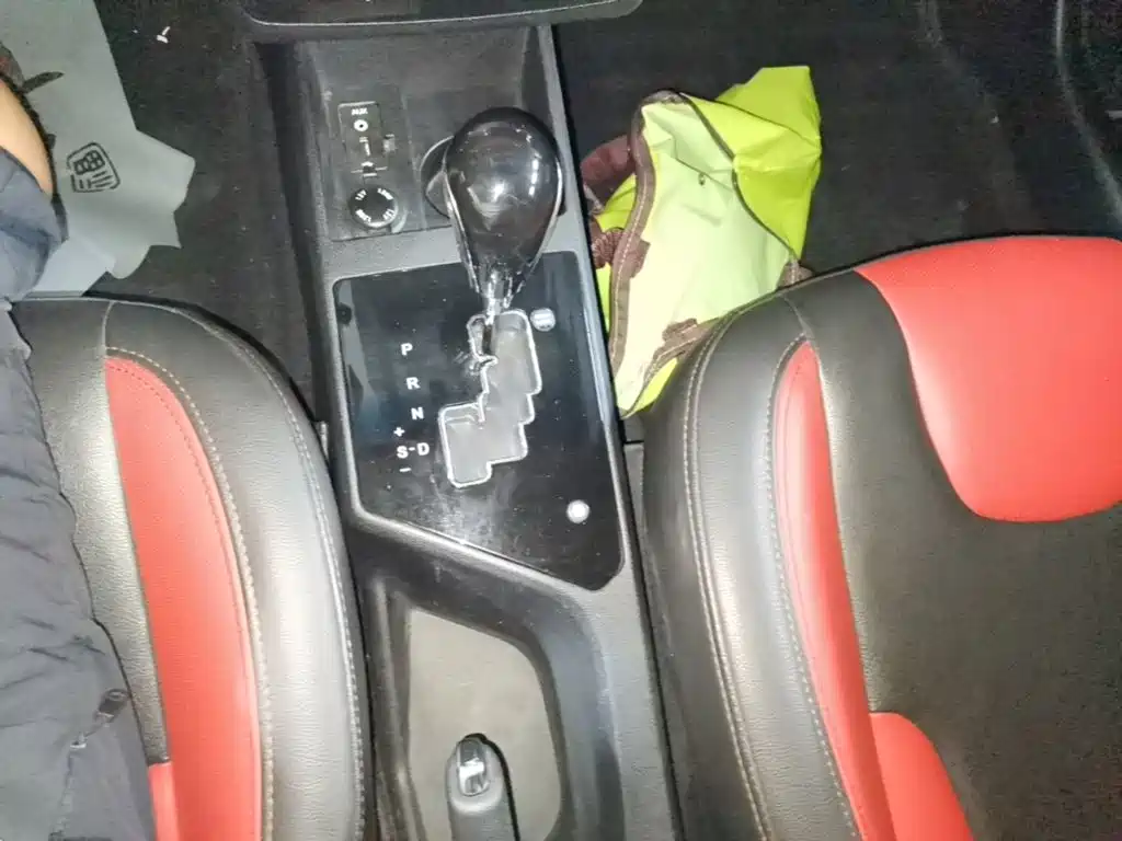 JAC Motors Refine S2 2015 2015 1.5L CVT Luxury Smart