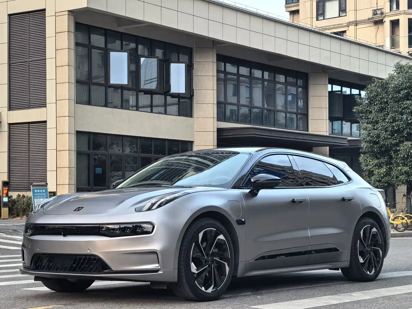 ZEEKR EXTREME KRYPTON 001