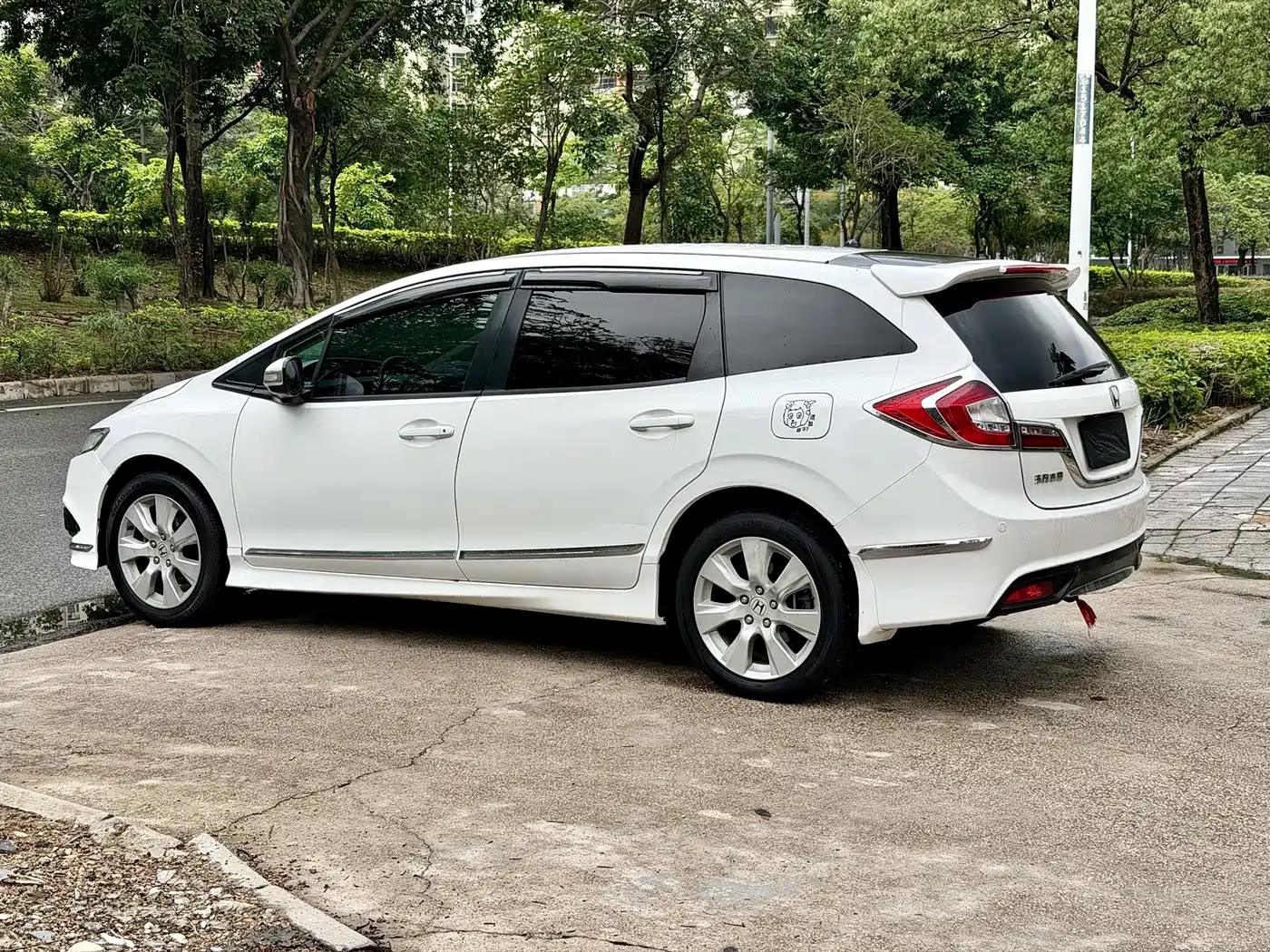 Honda Jade 2014 2013 1.8L Automatic Comfort Edition 5-seater