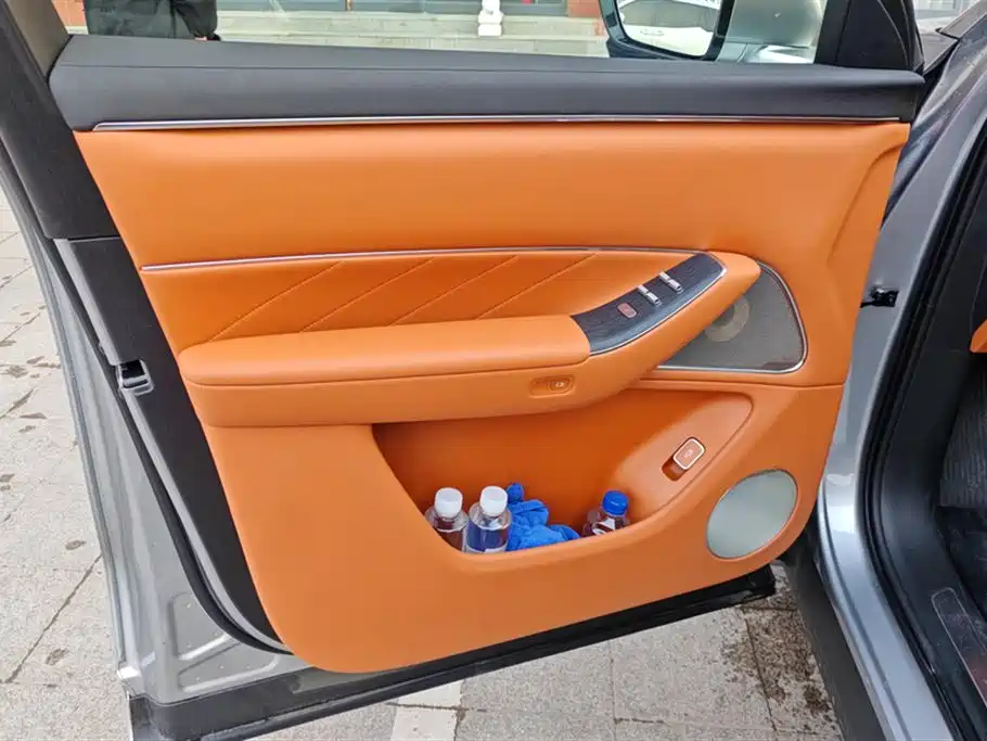 AITO Wenjie AITO M8 2025 Range Extender Max+ Edition 53.4kWh 5-seater фото 7