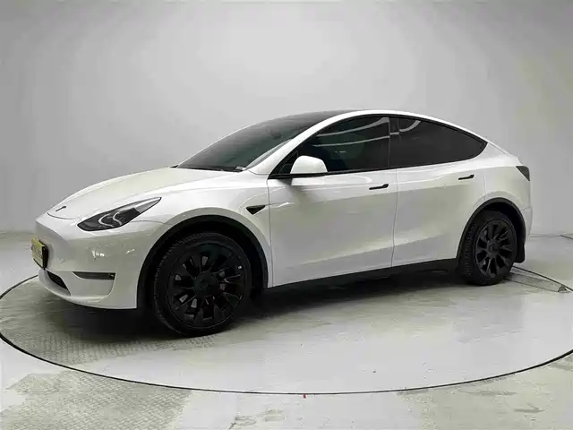Tesla Model Y 2023 Long Range All-Wheel Drive Edition