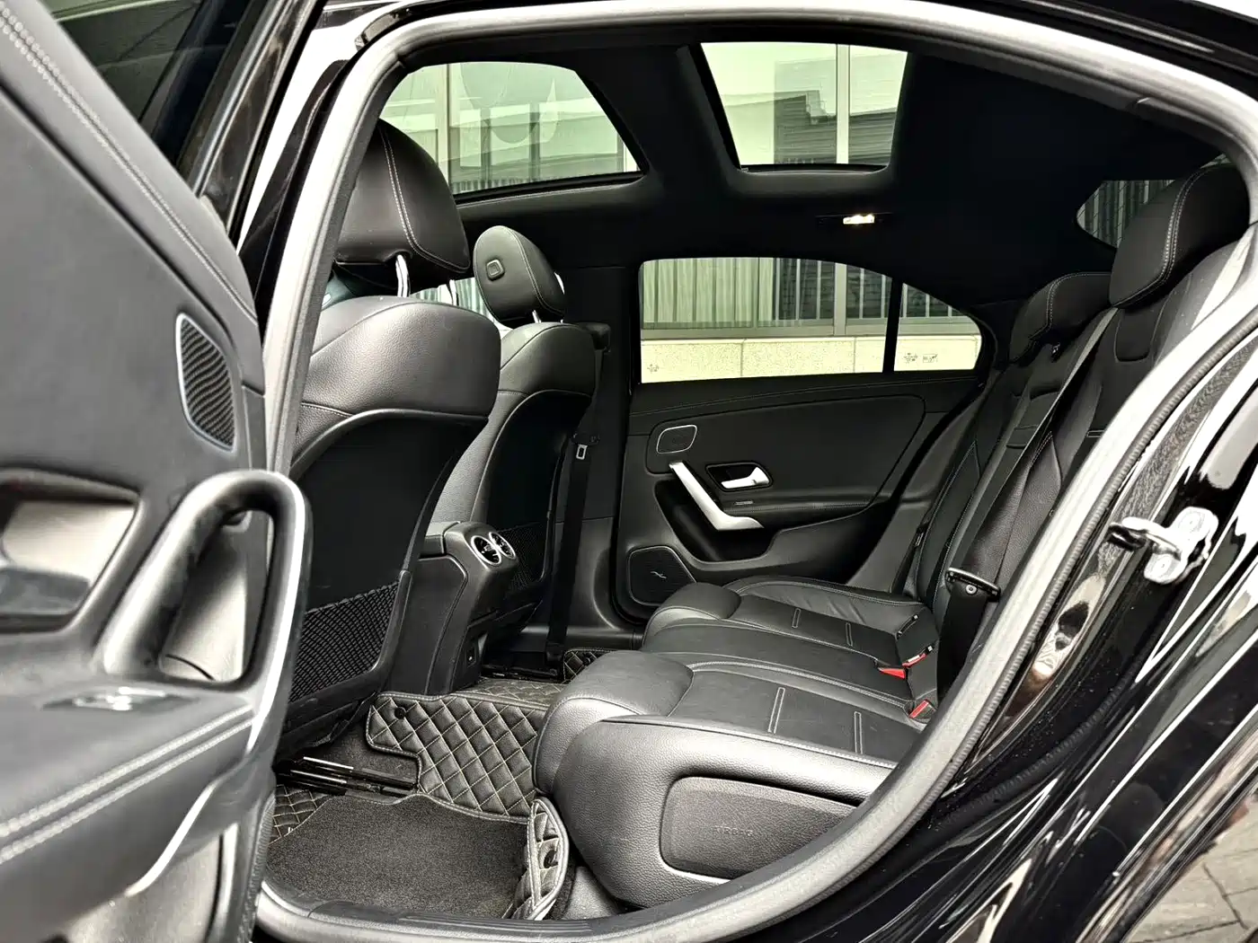 Mercedes-Benz A-Class AMG 2025 2025 AMG A 35 L 4MATIC