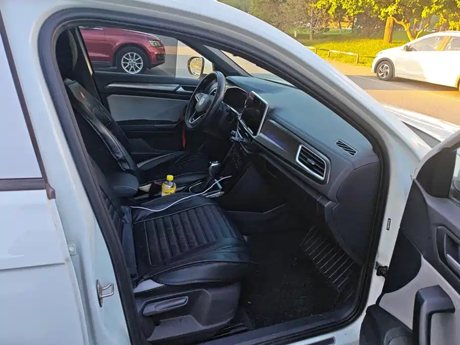 Volkswagen T-Roc, миниатюра 8
