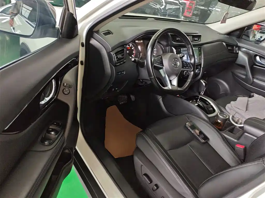 NISSAN QIJUN
