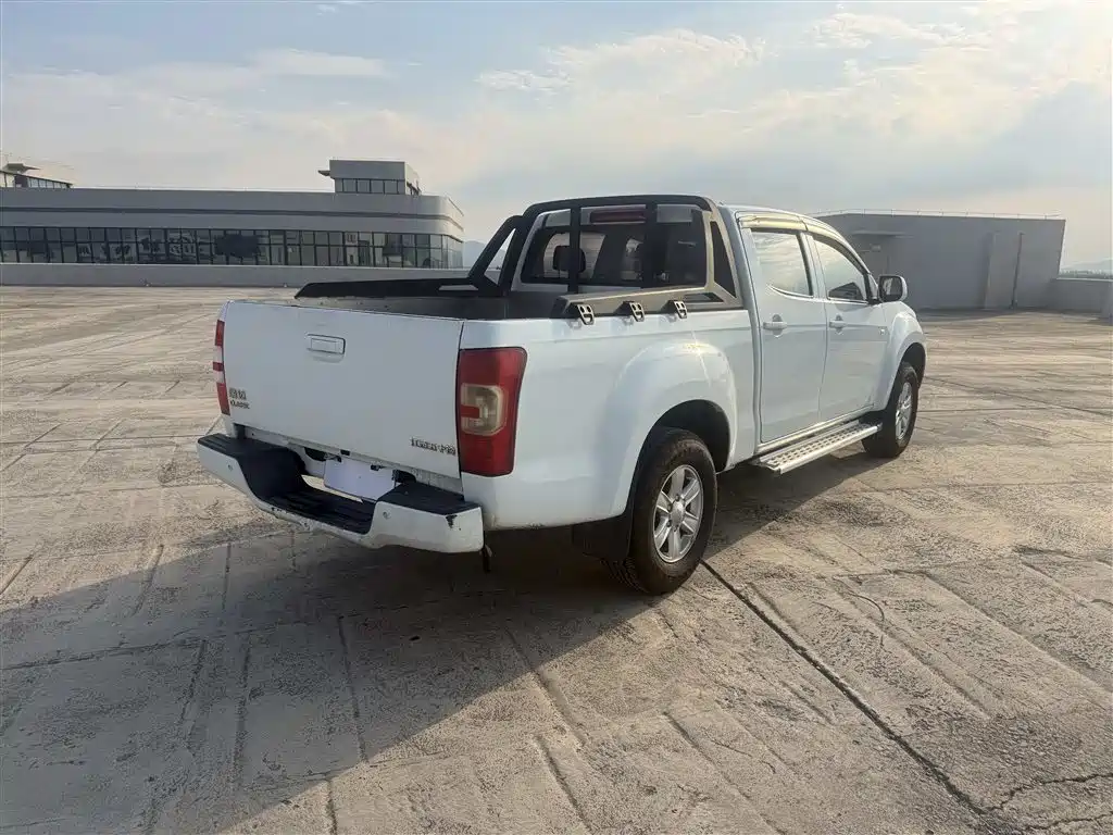 Isuzu Ruimai 2019 2018 2.8T Classic Edition 2WD Luxury Model with Extended Cargo Box JE493ZLQ5F