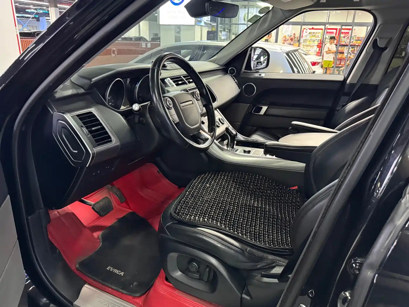 Land Rover Range Rover Sport 2017 3.0 SC V6 HSE фото 4