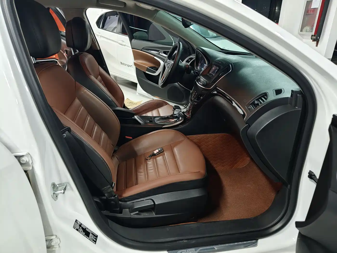 Buick Regal 2014 GS 2.0T Heroic Sport Edition фото 8
