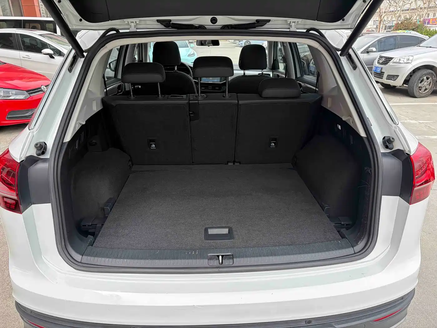 Volkswagen Tayron 2019 330TSI 2WD Luxury China V фото 13