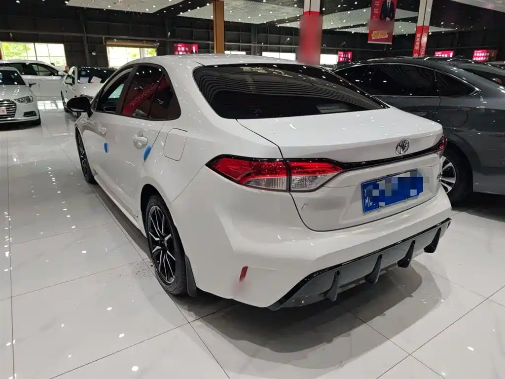Toyota Levin 2023 185T CVT Sport фото 10