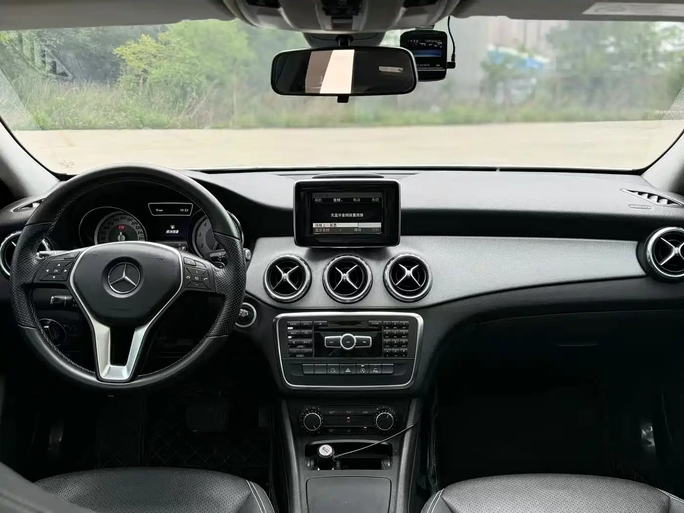 Mercedes-Benz GLA 2015 2015 GLA 200 Fashion