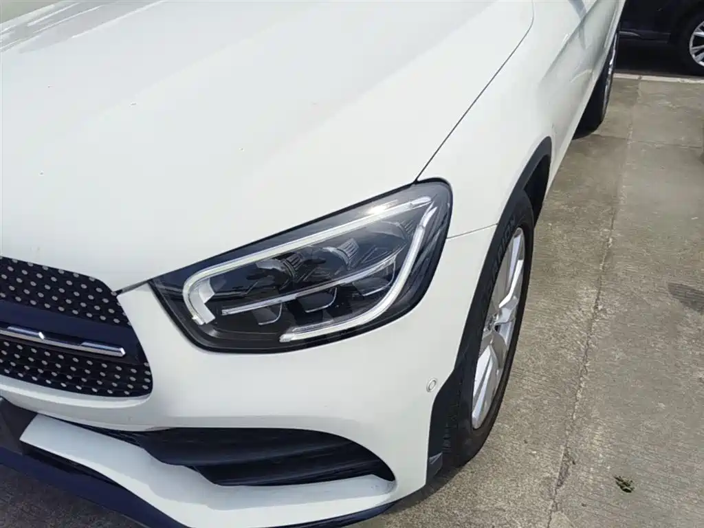 Mercedes-Benz GLC Coupe 2021 GLC 260 4MATIC Coupe SUV фото 24