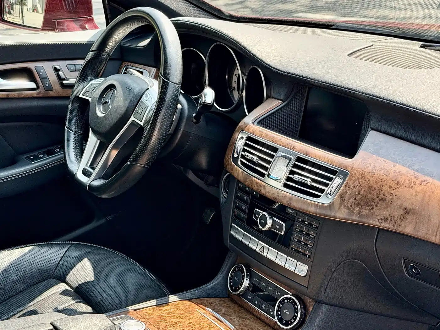 Mercedes-Benz CLS 2012 CLS 350 CGI фото 11