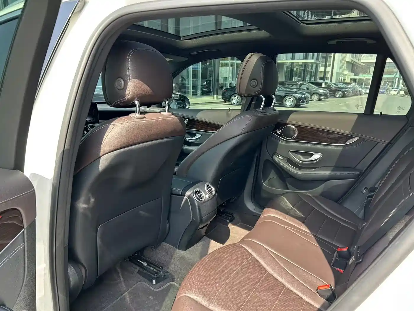 Mercedes-Benz GLC 2017 GLC 260 4MATIC Luxury фото 12