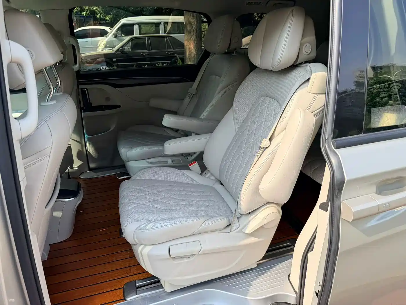 Buick GL8 2022 ES Landmark 653T Comfort фото 4