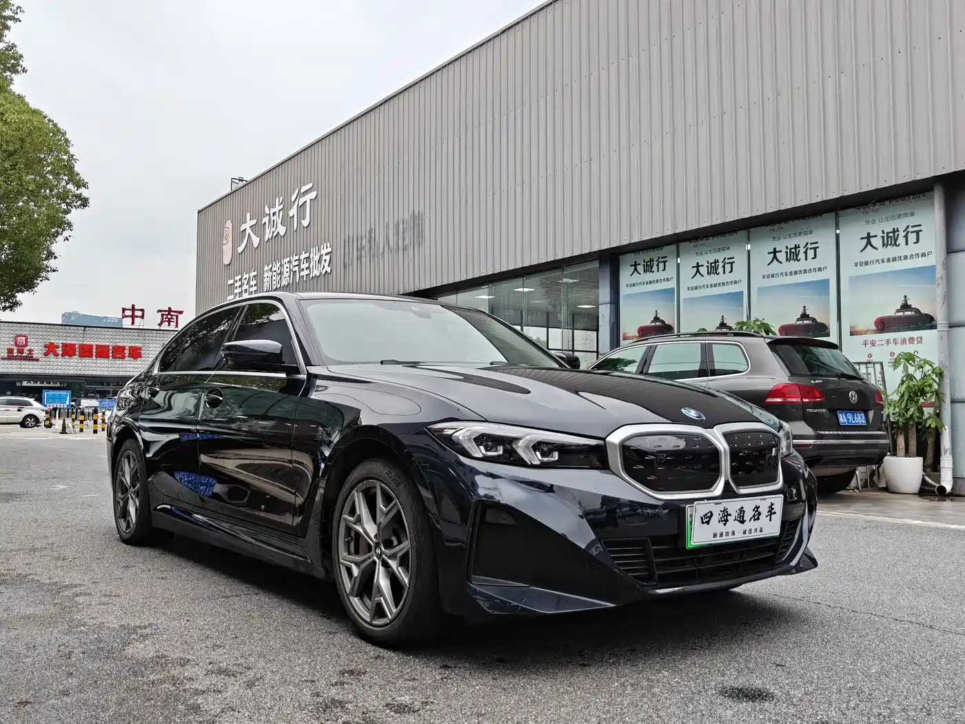 BMW i3 2024 eDrive 35 L фото 3