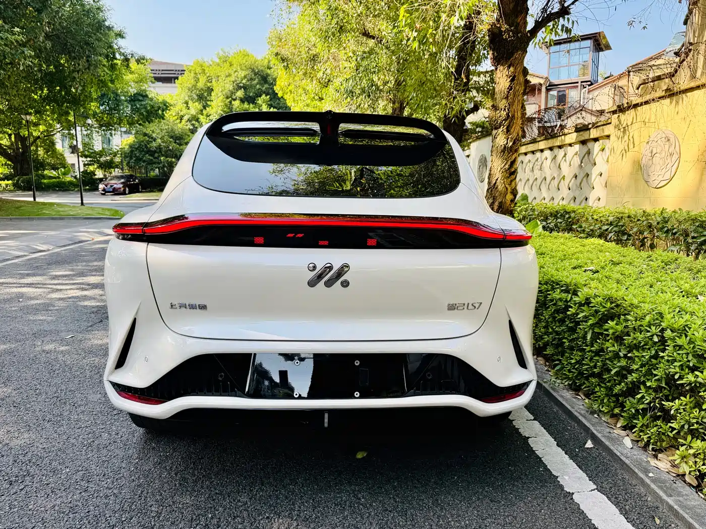 IM Motors IM LS7 2023 2023 Model 100kWh Pro AWD Edition